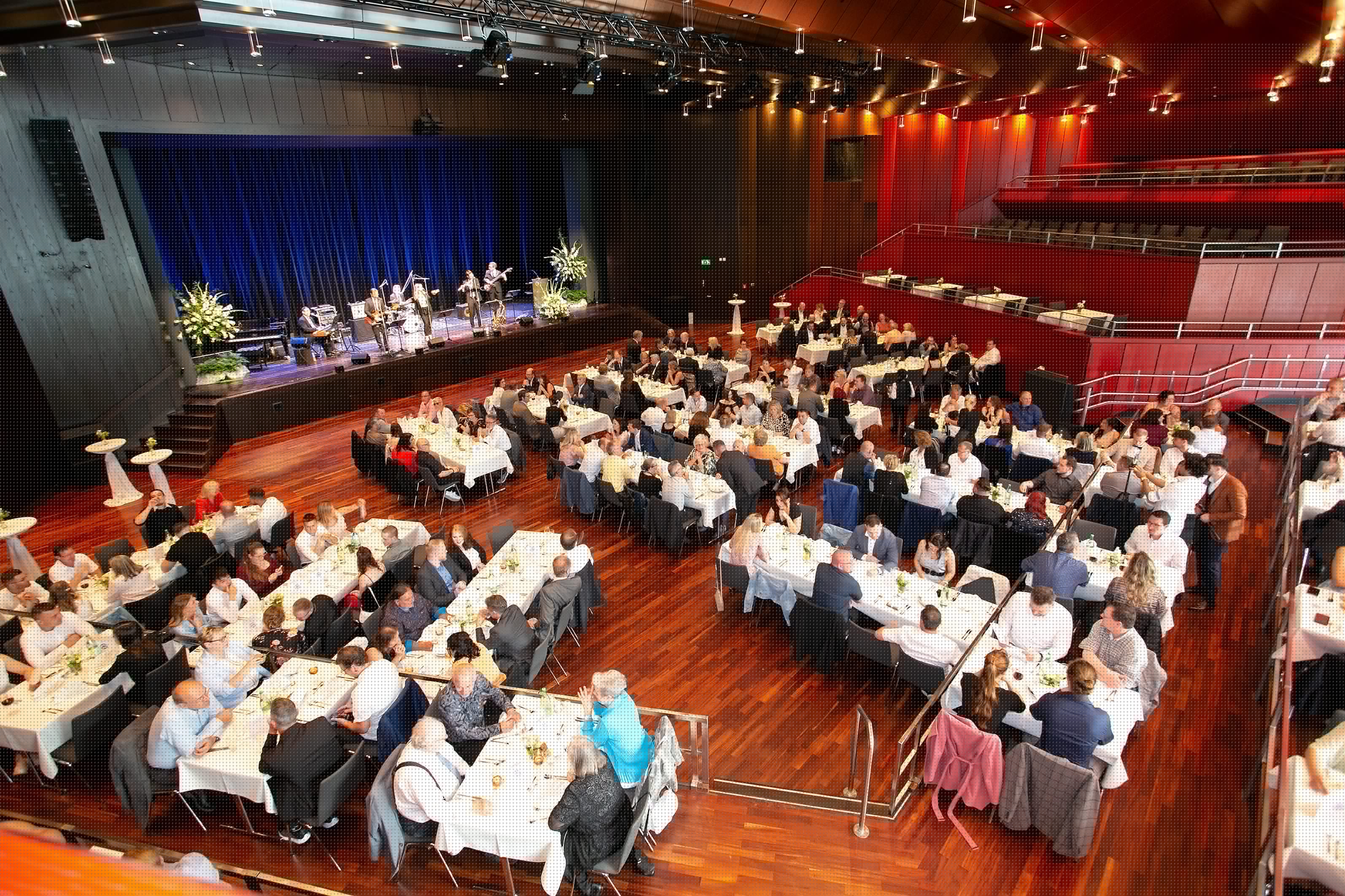 1734671606939698.jpg Joh.Boss175JahrePressebild.jpg